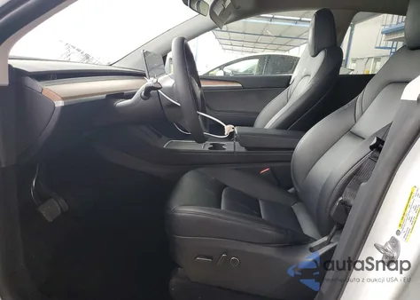 2023 Tesla Model Y z USA, uszkodzony, nr VIN 7SAYGDEE6PA138311